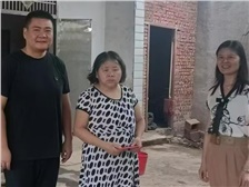 【新宏動態(tài)】中秋慰問，新宏飼料情暖胥家橋村五保戶